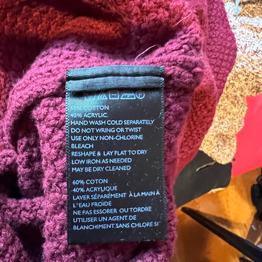 Urban outfitters sweater - Picture 3 of 5